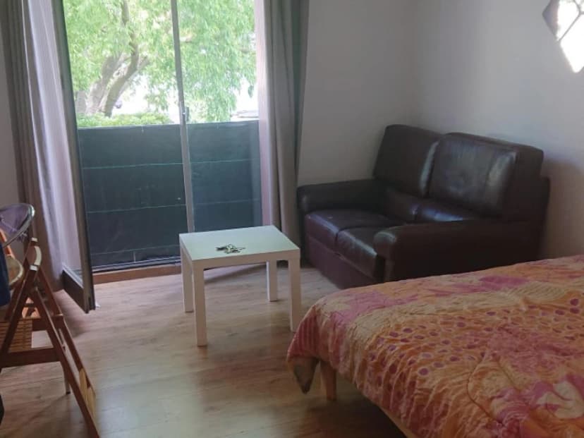 thumbnail of estate's photo