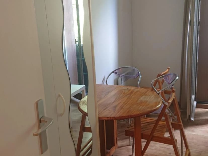 thumbnail of estate's photo