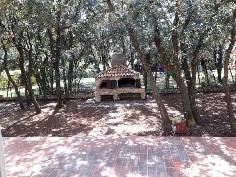 thumbnail of estate's photo