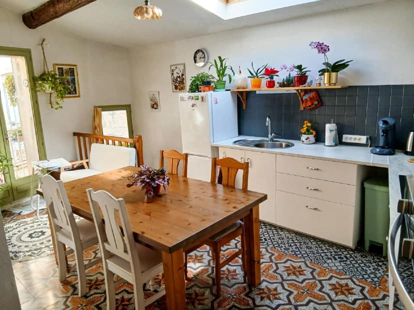 thumbnail of estate's photo