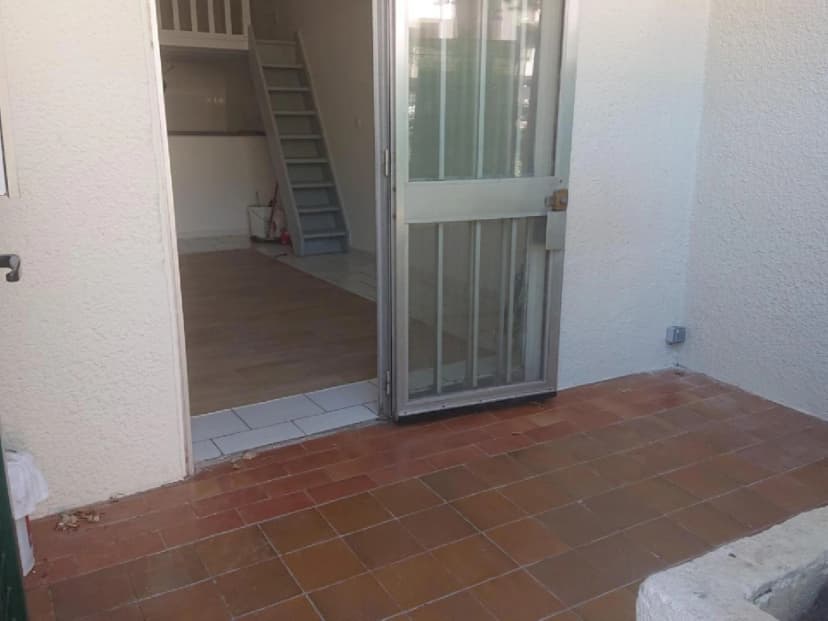 thumbnail of estate's photo