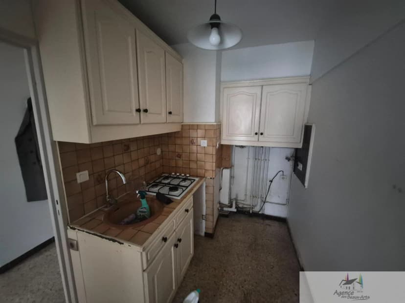 thumbnail of estate's photo