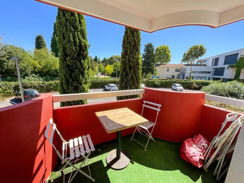 thumbnail of estate's photo