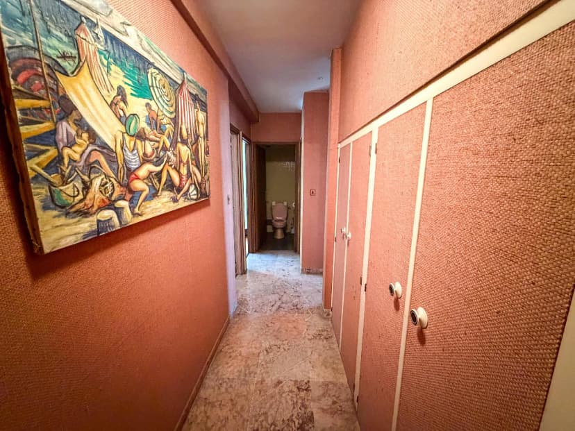 thumbnail of estate's photo