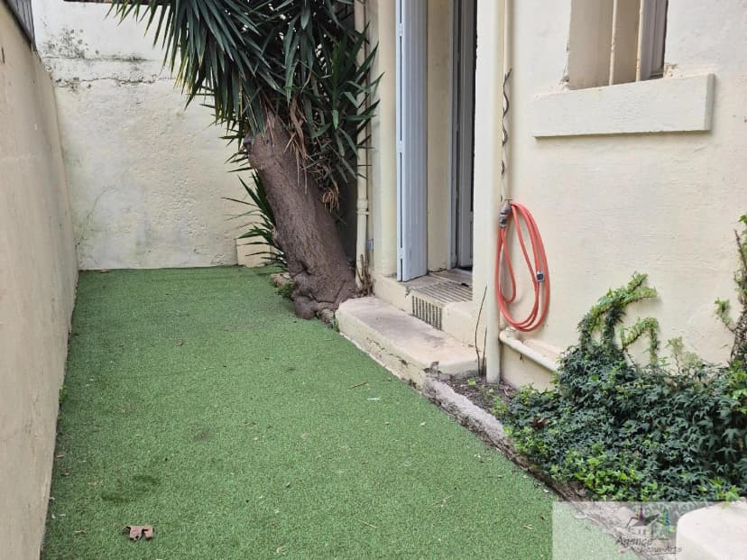 thumbnail of estate's photo